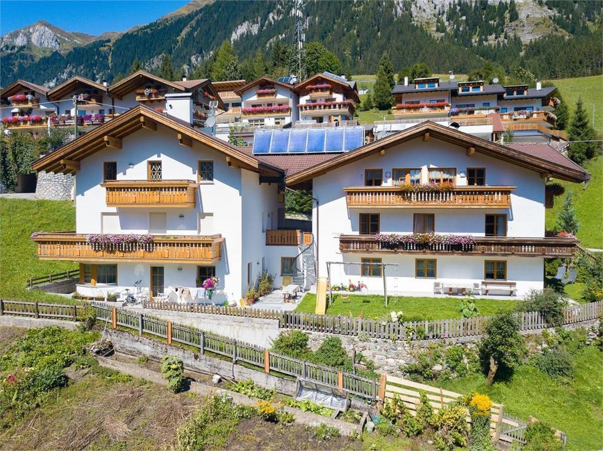 Parigger Apt Lavendel Racines Exterior foto